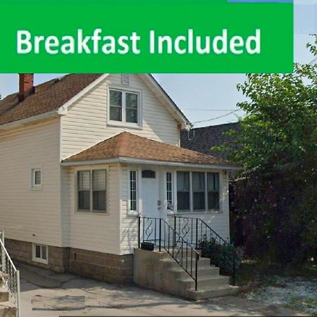Cozy 3 Bedroom Downtown Cottage With Complimentary Breakfast Delivered Daily To The Rental 나이아가라 폭포 외부 사진
